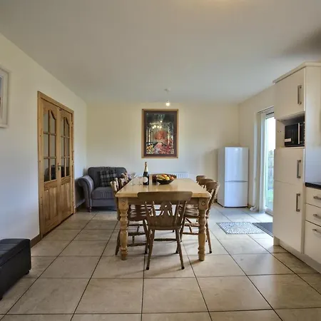 Village - بيت للعطل كارلينغفورد